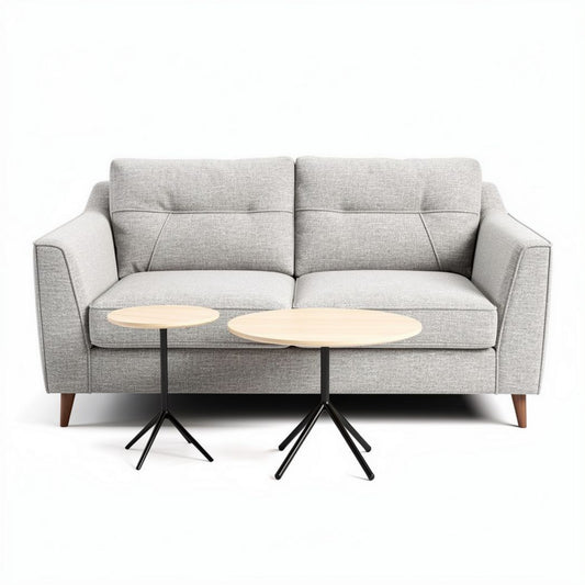 Sofa dwuosobowa szara z drewnianymi nogami oraz stoliczkami kawowymi